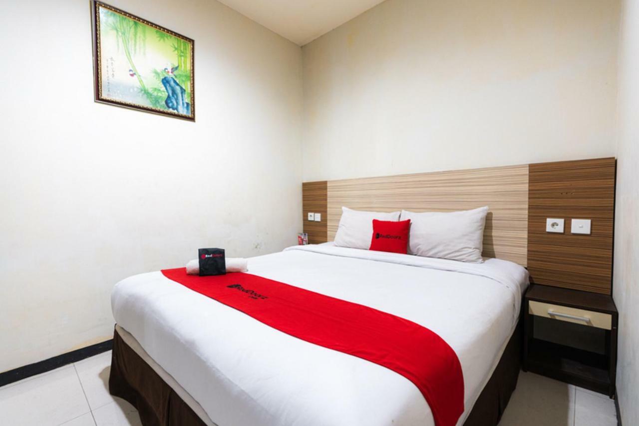 Agraha Andalas Hotel Makassar Exterior photo